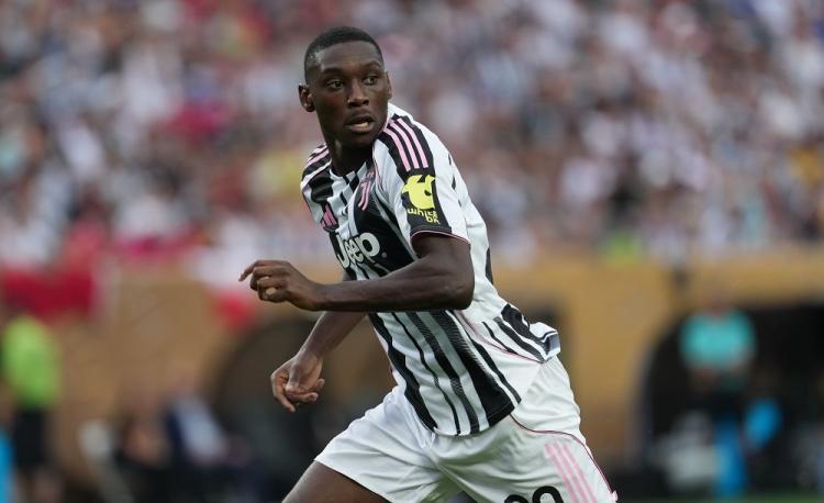 罗马诺：穆阿尼的转会仍在谈判中，尤文与巴黎双方积极推进